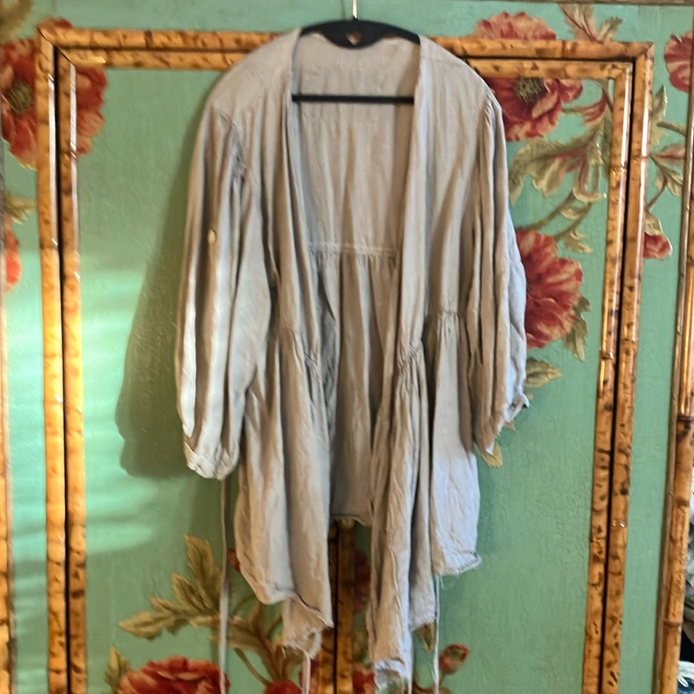 Magnolia Pearl Love Collection 
Farmhouse perfection
Cross tie tunic
🥰